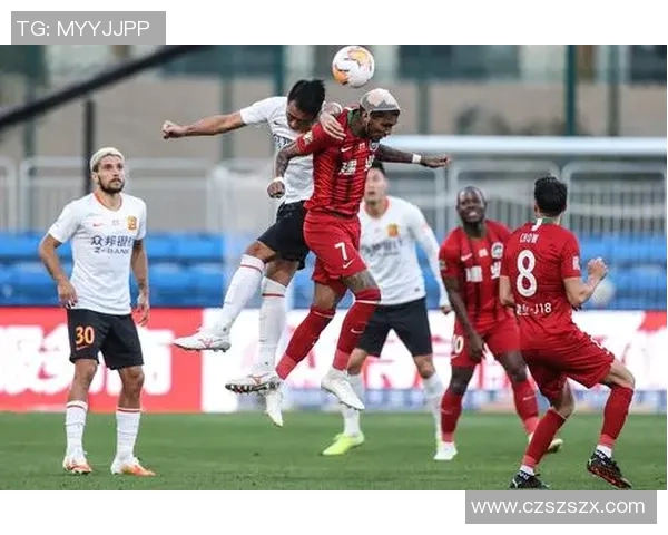 卓尔与建业激战正酣双方争夺关键积分展现足球魅力与团队精神